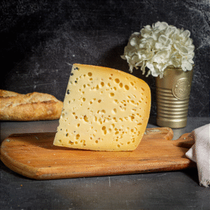 Querubim – Queijo Artesanal com Olhaduras – fração 250g